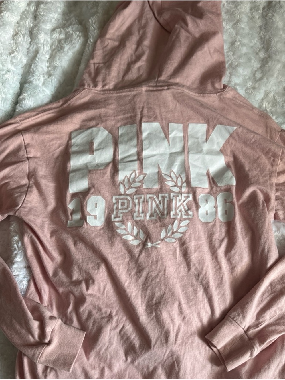 Victoria’s Secret pink long sleeve hooded tee - Picture 4 of 5